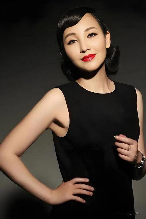 国产在线观看足丝袜,国产在线足丝袜，足下风情无限